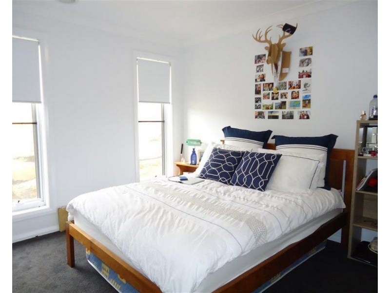33 Clifton Street, Bourkelands NSW 2650