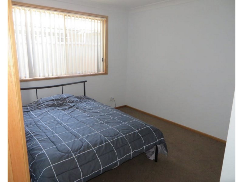 4 Pinnacle Place, Estella NSW 2650