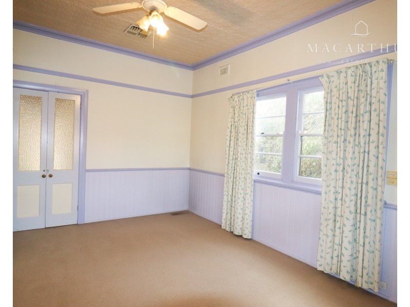 72 Bourke Street, Turvey Park NSW 2650