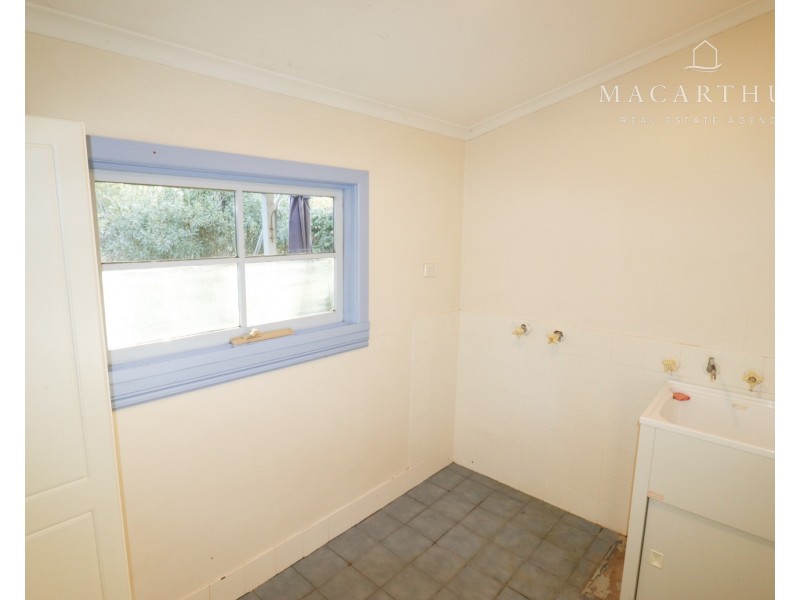 72 Bourke Street, Turvey Park NSW 2650