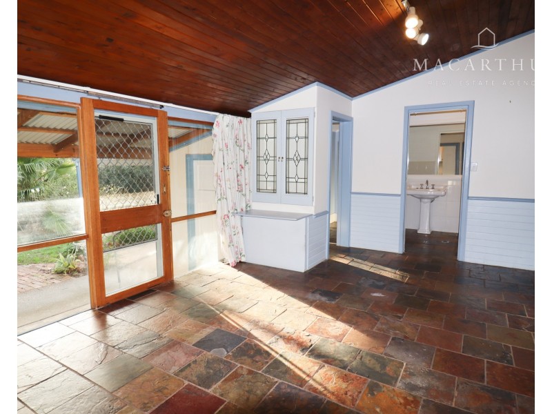 72 Bourke Street, Turvey Park NSW 2650