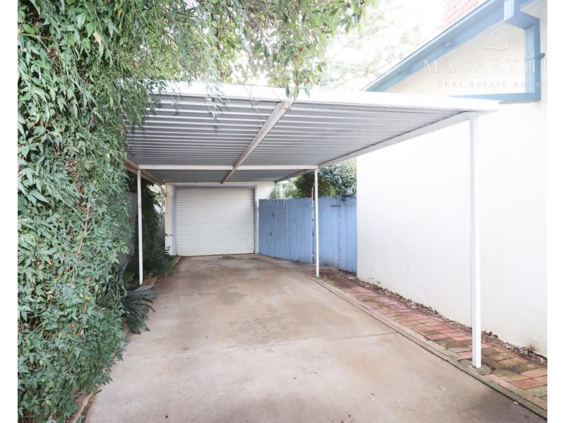 72 Bourke Street, Turvey Park NSW 2650