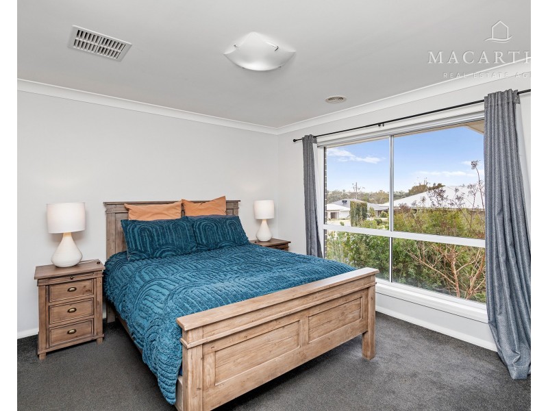 28 Charlton Street, Boorooma NSW 2650