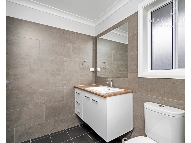 28 Charlton Street, Boorooma NSW 2650