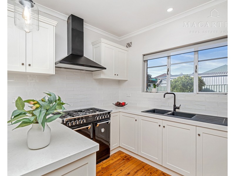 7 Mair Street, Turvey Park NSW 2650