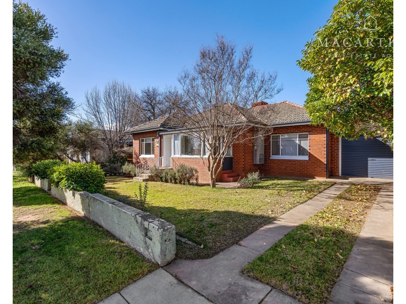7 Mair Street, Turvey Park NSW 2650