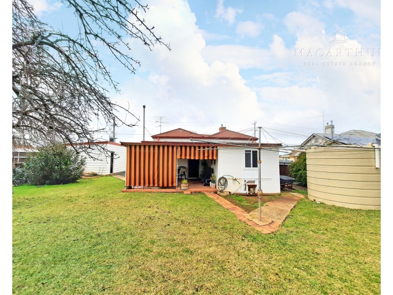 19 Matthews Street, Lockhart NSW 2656