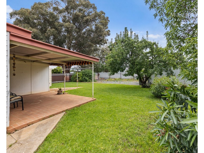 19 Matthews Street, Lockhart NSW 2656