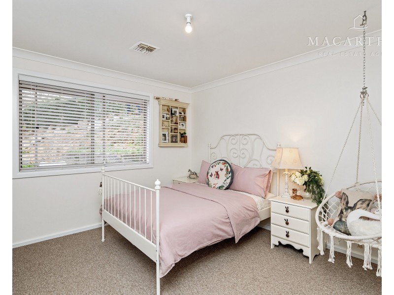 49 Henwood Avenue, Kooringal NSW 2650