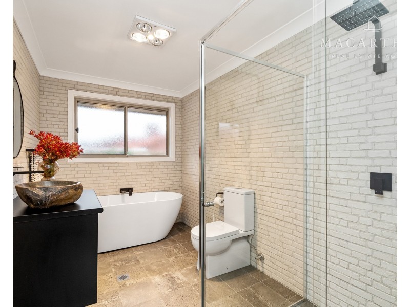 49 Henwood Avenue, Kooringal NSW 2650