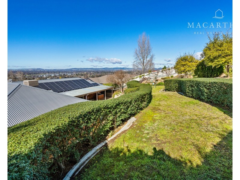 49 Henwood Avenue, Kooringal NSW 2650