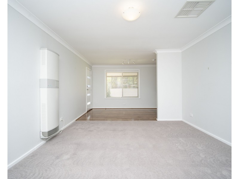 11 Geneva Crescent, Lake Albert NSW 2650