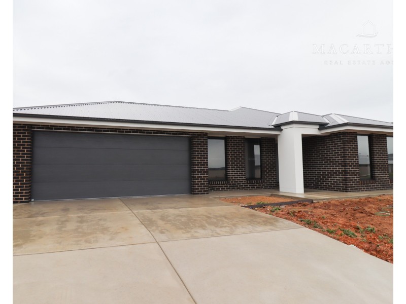 12 Wyoming Avenue, Gobbagombalin NSW 2650
