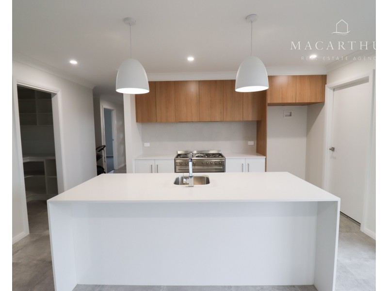 12 Wyoming Avenue, Gobbagombalin NSW 2650