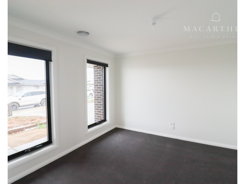 12 Wyoming Avenue, Gobbagombalin NSW 2650