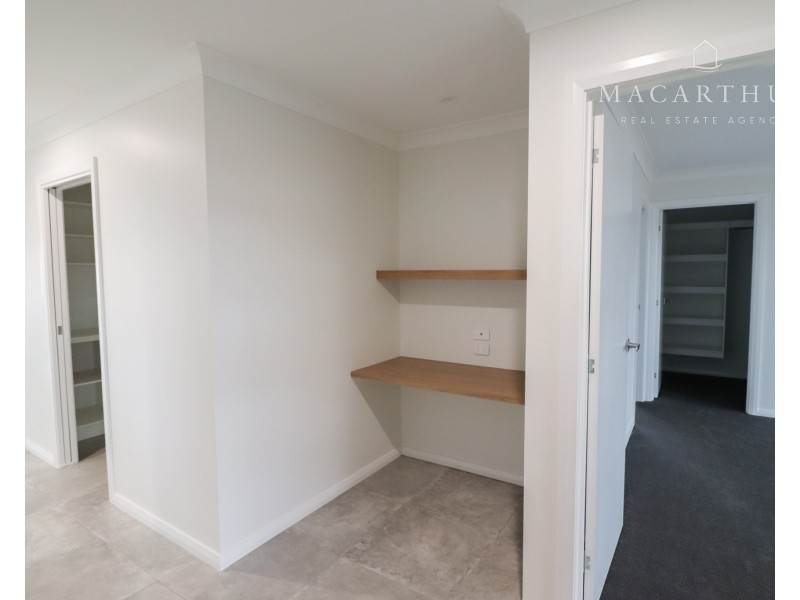 12 Wyoming Avenue, Gobbagombalin NSW 2650