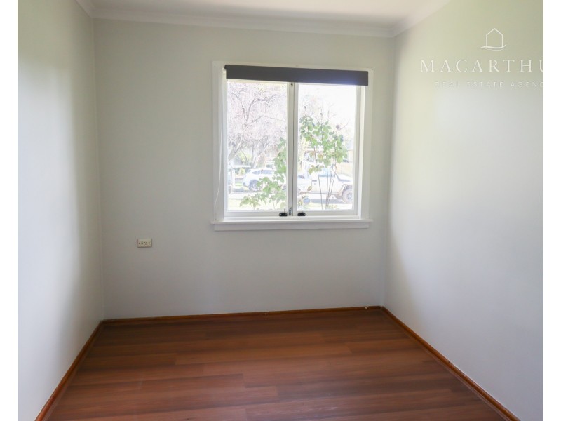 41 Chifley Crescent, Kooringal NSW 2650