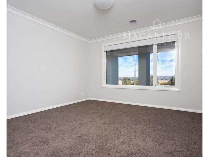 22 Ellerslie Street, Gobbagombalin NSW 2650