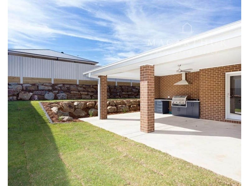 22 Ellerslie Street, Gobbagombalin NSW 2650