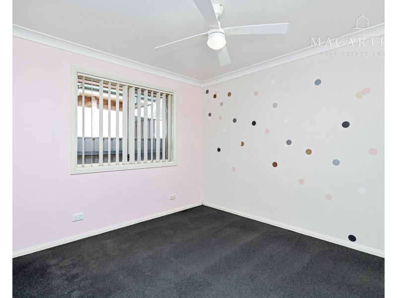 24 Paldi Crescent, Glenfield Park NSW 2650