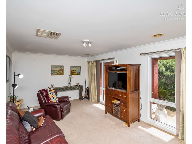 69 Balleroo Crescent, Glenfield Park NSW 2650