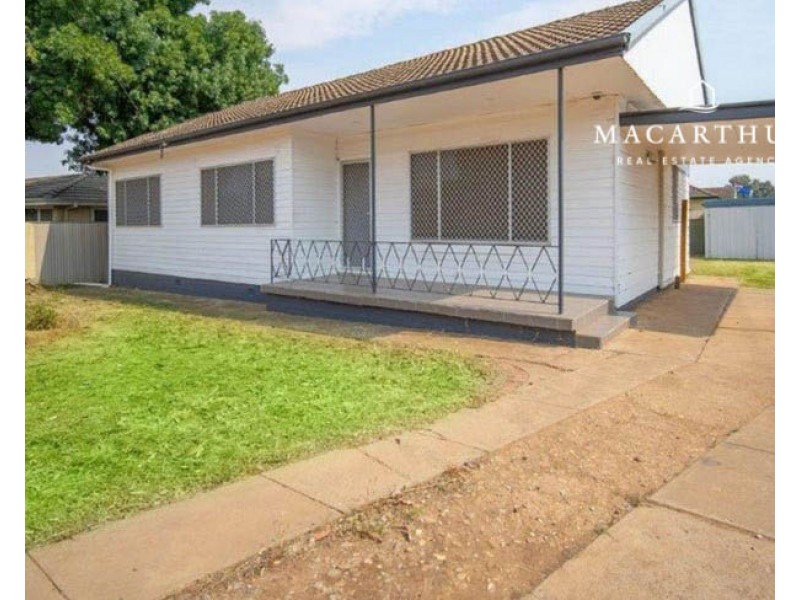 44 Tobruk Street, Ashmont NSW 2650