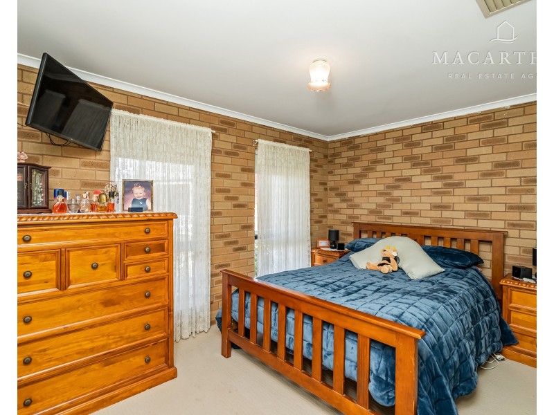 2/47 Karoom Drive, Glenfield Park NSW 2650