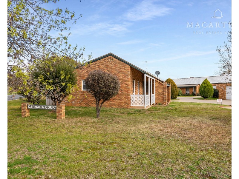 2/47 Karoom Drive, Glenfield Park NSW 2650