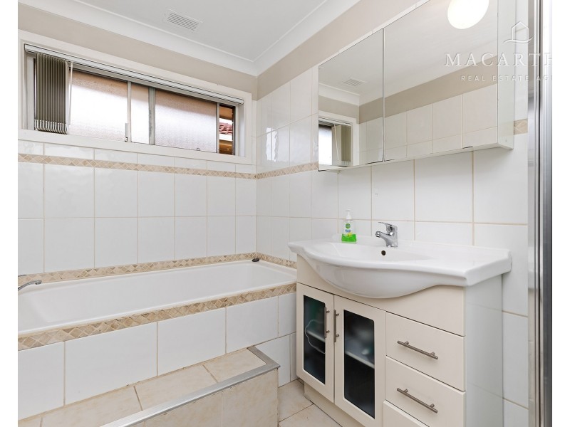 21 Coyne Street, Mount Austin NSW 2650