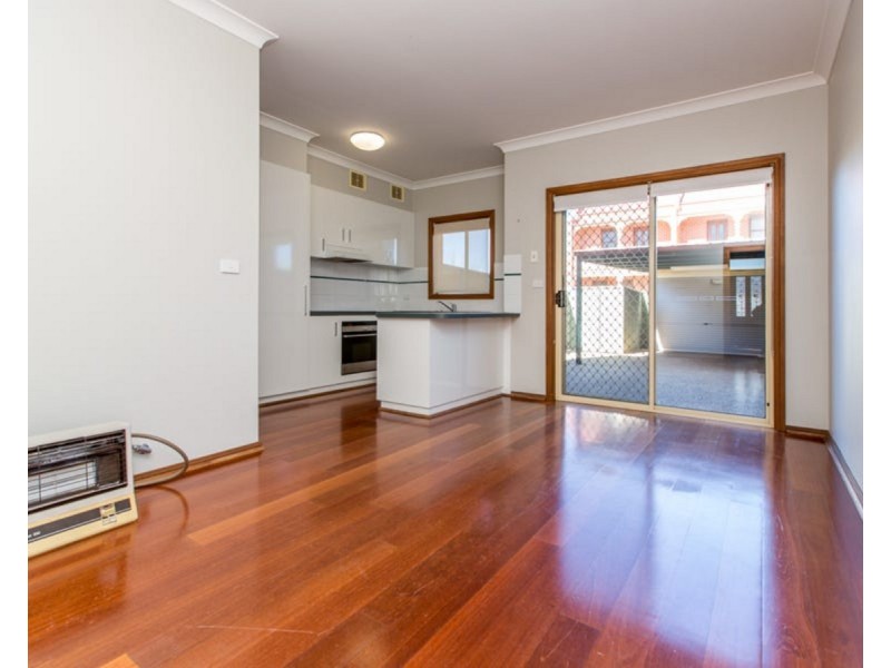 8/34 Travers Street, Wagga Wagga NSW 2650