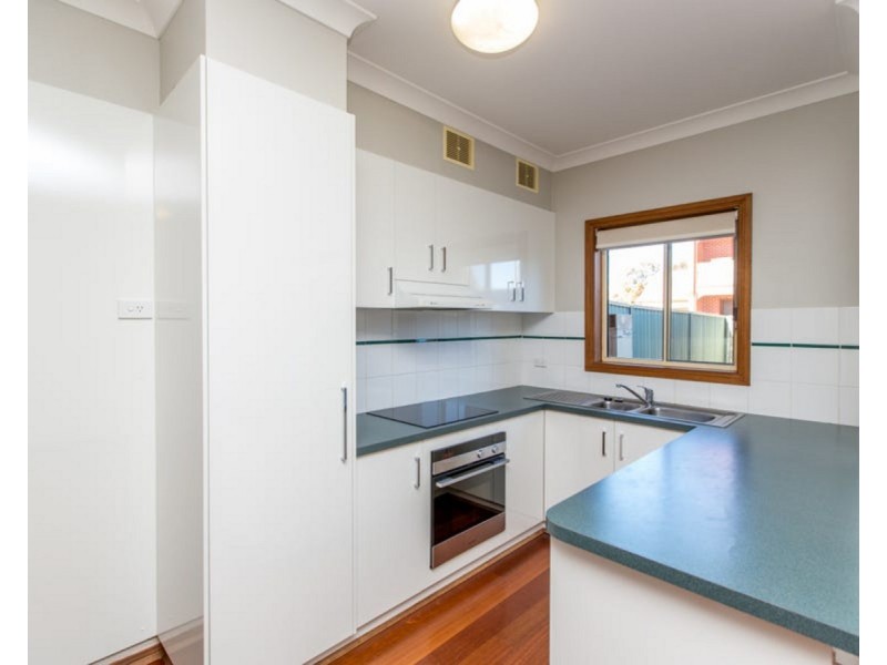 8/34 Travers Street, Wagga Wagga NSW 2650