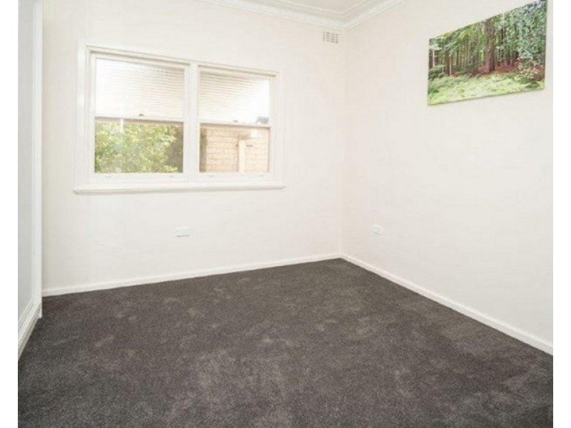 37 Fernleigh Road, Turvey Park NSW 2650