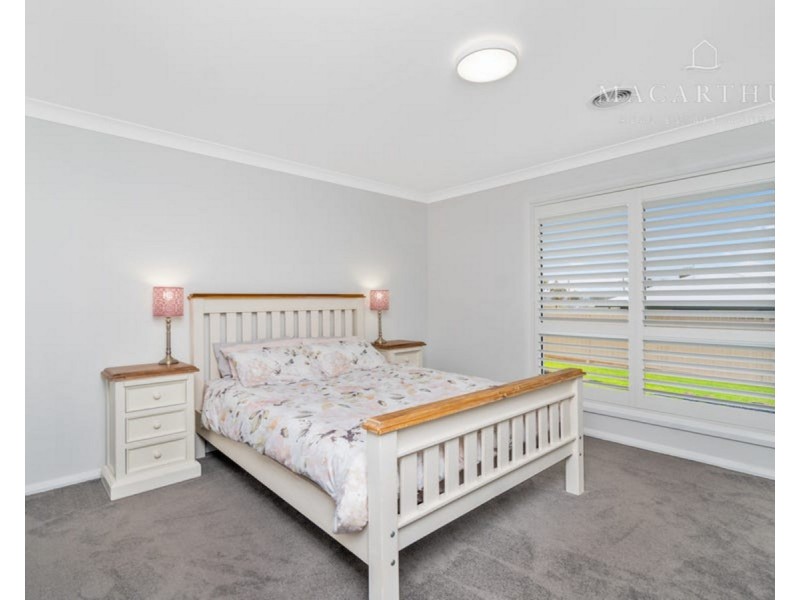 29 Gasnier Loop, Boorooma NSW 2650