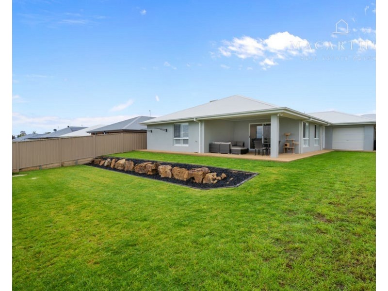 29 Gasnier Loop, Boorooma NSW 2650