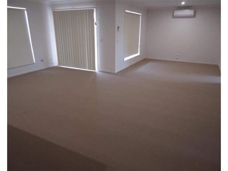 5 Melaleuca Drive, Forest Hill NSW 2651