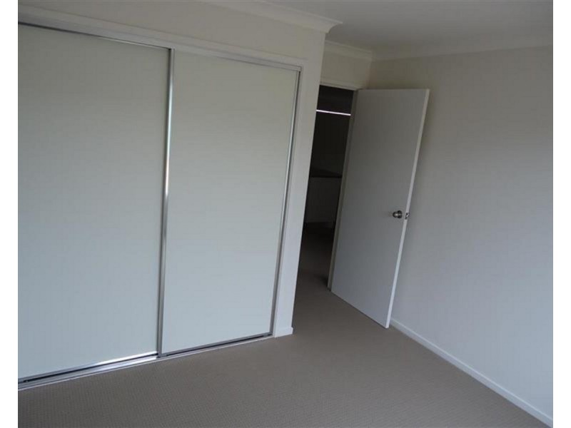 5 Melaleuca Drive, Forest Hill NSW 2651