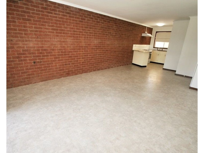 2/84 Travers Street, Wagga Wagga NSW 2650