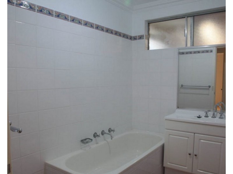 52 Vincent Road, Lake Albert NSW 2650