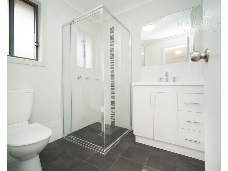 5 & 5A Hazelwood Drive, Forest Hill NSW 2651