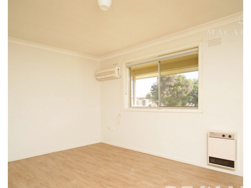3/2 Graham Street, Lake Albert NSW 2650