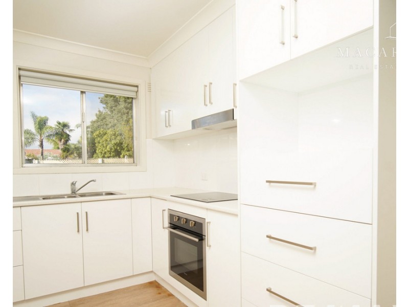 3/2 Graham Street, Lake Albert NSW 2650