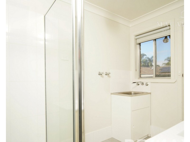 3/2 Graham Street, Lake Albert NSW 2650