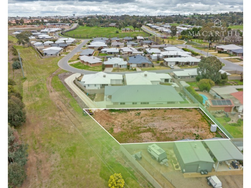 10 Kellerman Crescent, Boorooma NSW 2650
