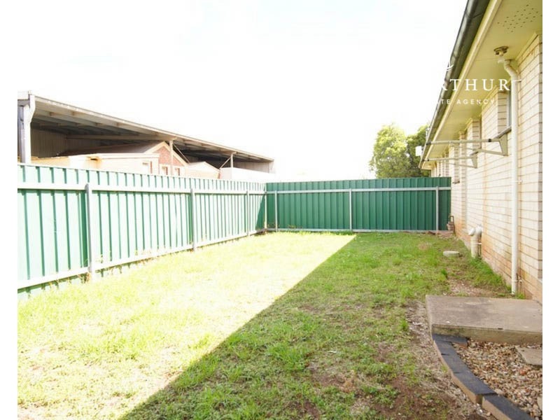 8/1-3 Matthews Street, Lockhart NSW 2656