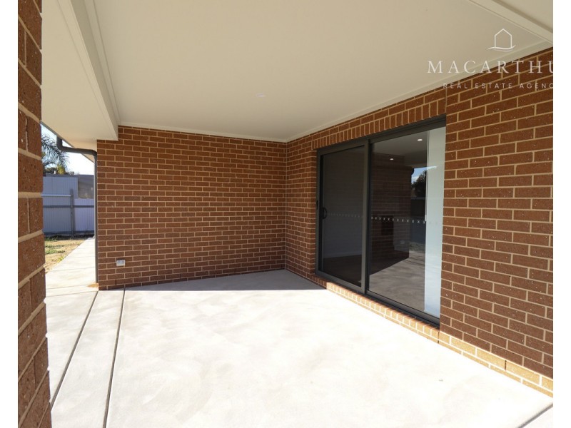 24 Urana Street, The Rock NSW 2655