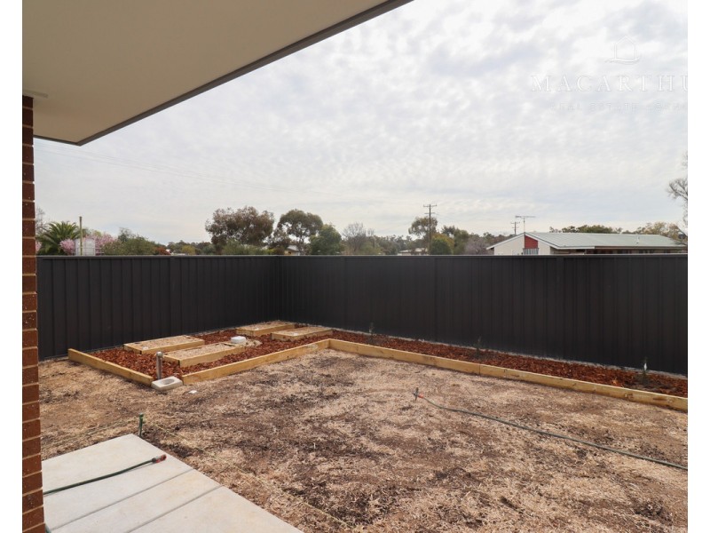 24 Urana Street, The Rock NSW 2655