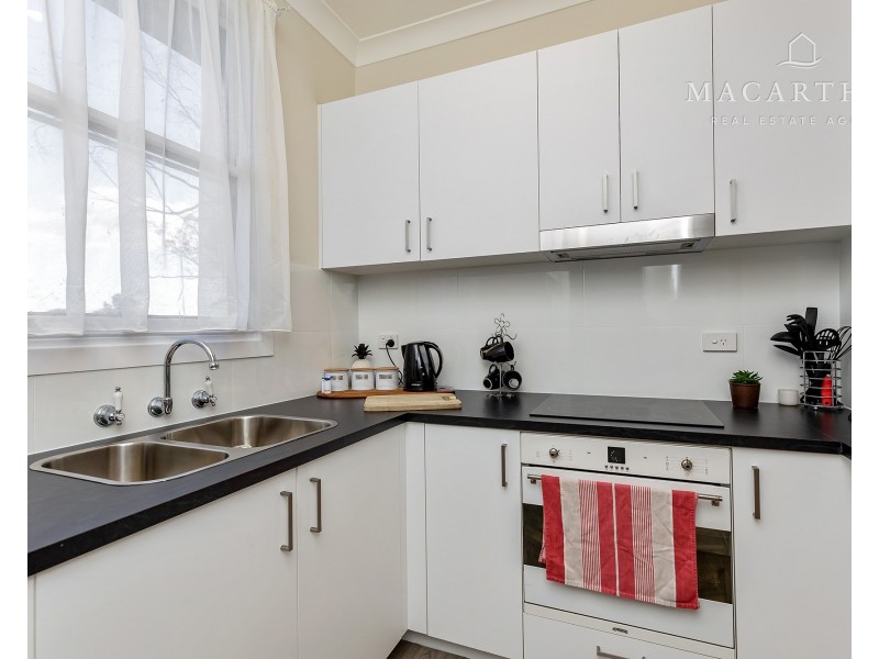 155 Macleay Street, Mount Austin NSW 2650