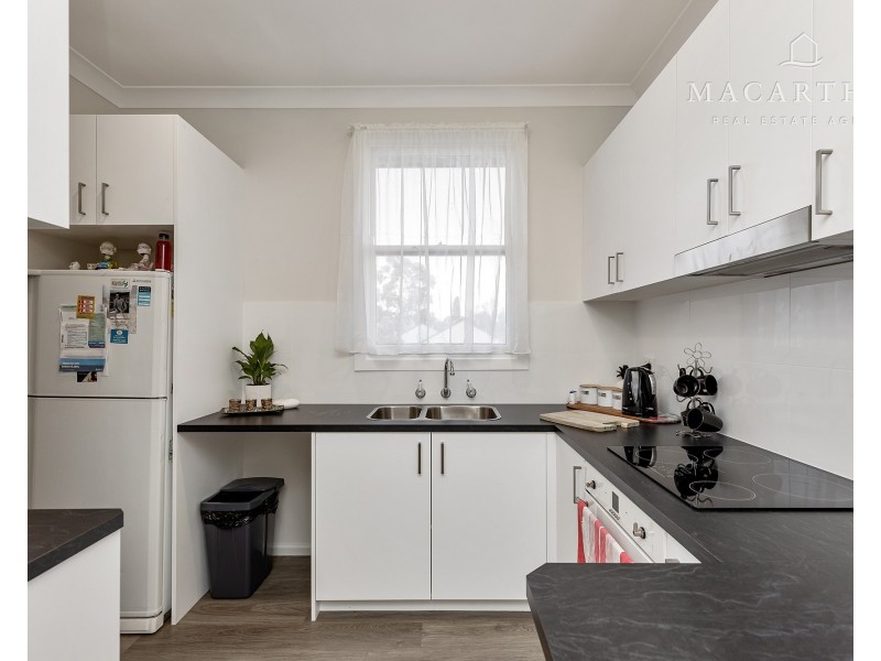 155 Macleay Street, Mount Austin NSW 2650