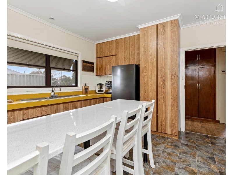 48 Heath Street, Turvey Park NSW 2650