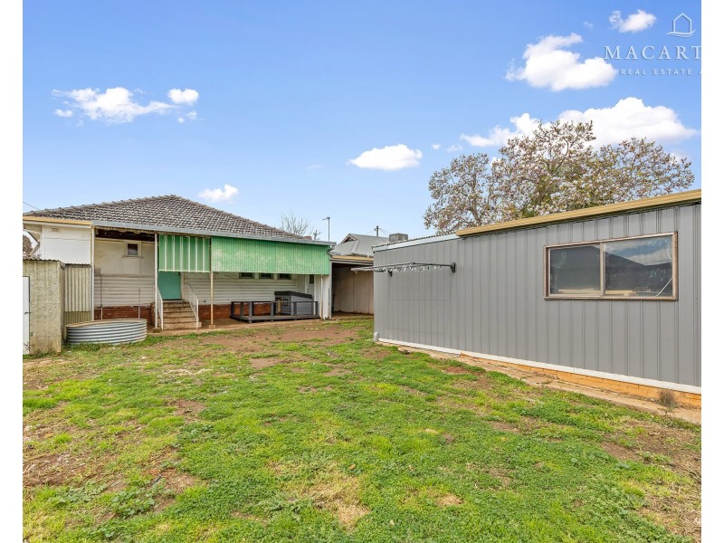 48 Heath Street, Turvey Park NSW 2650